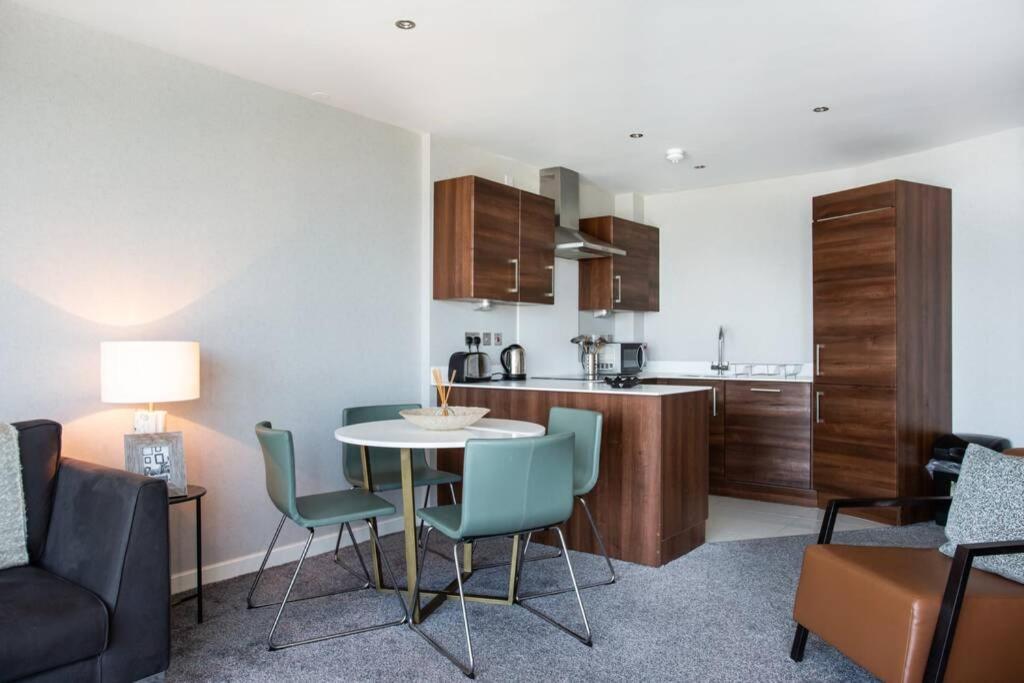 Titanic & City Views, Ultra Luxury City Parking Belfast Exterior foto