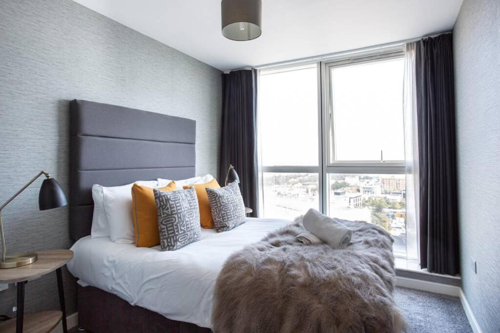 Titanic & City Views, Ultra Luxury City Parking Belfast Exterior foto